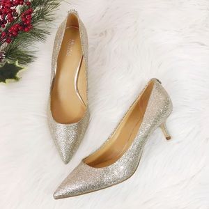 Michael Kors Grey Shiny Pumps✨✨✨Never worn